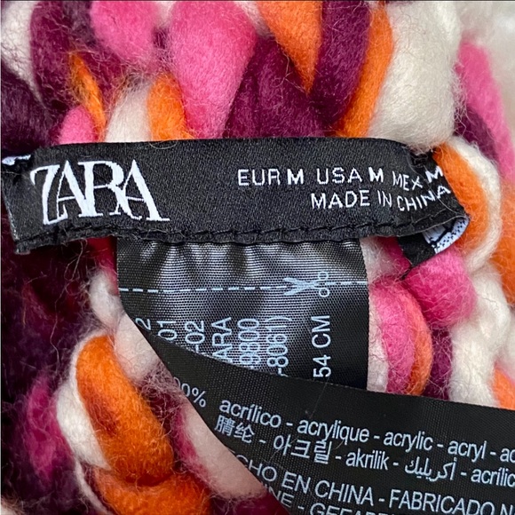 Zara Chunky Knit Pom Pom Beanie Multicolor Winter Hat Medium - Picture 7 of 8